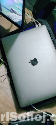 MacBook Air M1 13-inch 8/256GB Space Gray